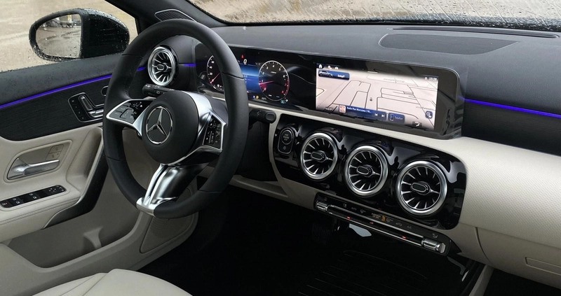 Mercedes-Benz Klasa A cena 212599 przebieg: 5, rok produkcji 2024 z Piaseczno małe 277